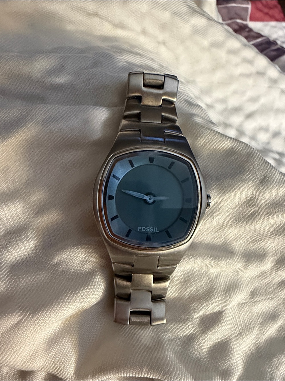 Big Tic Fossil Silver Bracelet Watch with Blue Dial needs battery